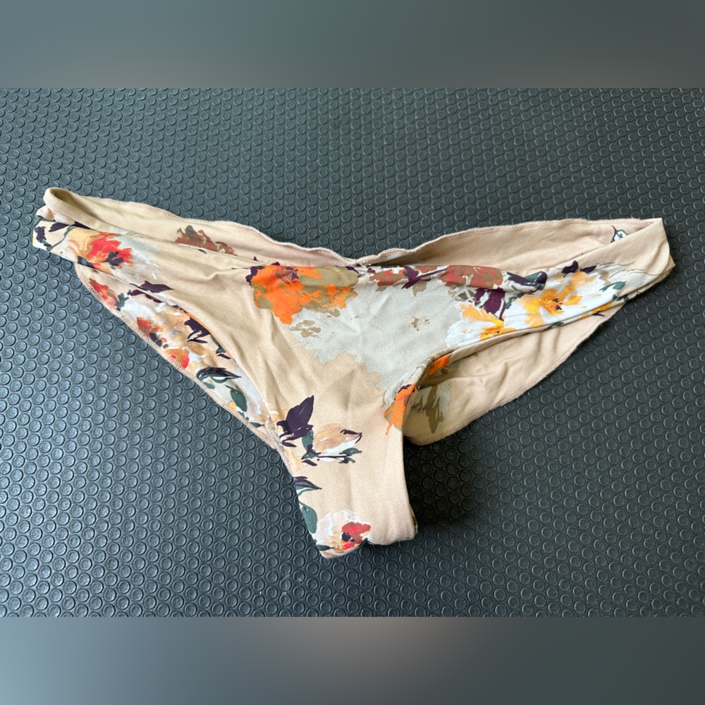 Boys + Arrows bikini bottom Size M